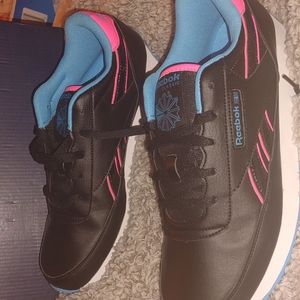 New Women Reebok Running Sneakers